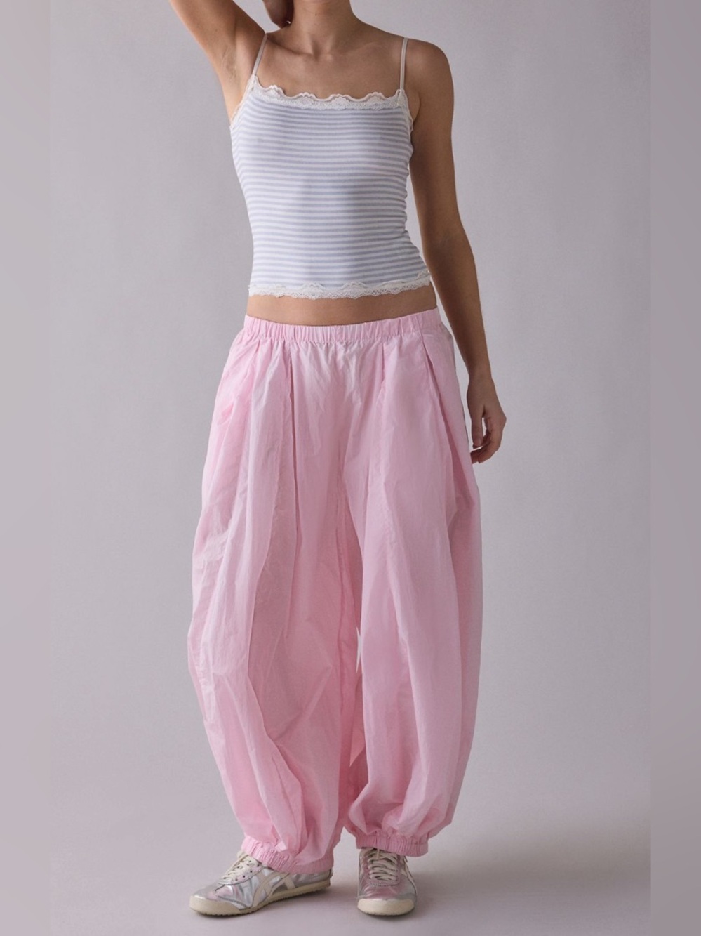 NWOT Urban Outfitters BDG Cloud Low-Rise Baggy Balloon Pants